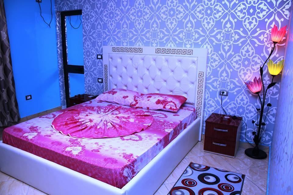 Hotel Buza New Shtoj Kültér fotó